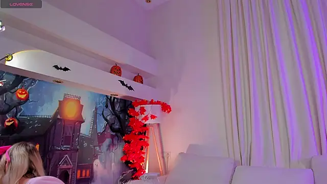 Lettie brooks online show from October 2025 07:18:02 AM