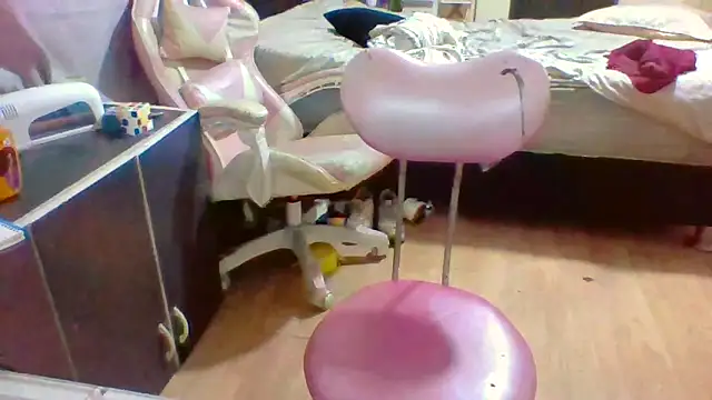 Jennxdolls online show from February 2025 09:32:01 PM