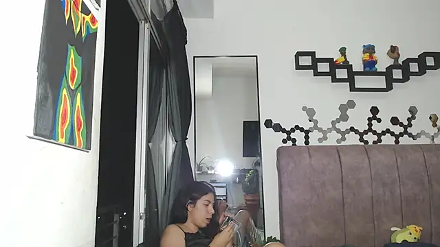 Snapshot of Liza_Thurner chatting on March 2025 12:09:02 AM Liza Thurner online show from March 2025 12:09:02 AM