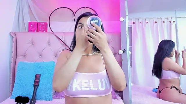 Emma collins23 online show from April 2026 02:29:01 AM