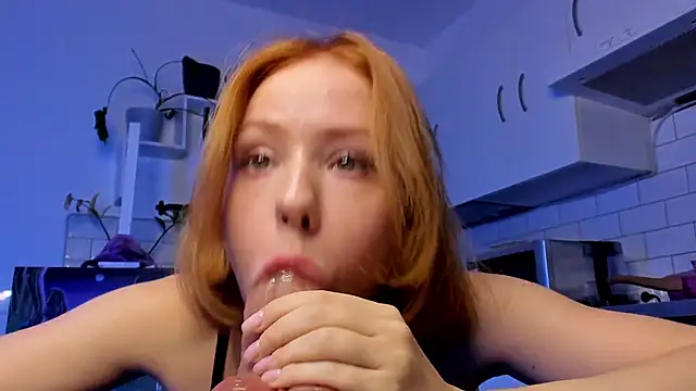 Snapshot of ilona_curly chatting on September 2025 05:25:01 AM ilona curly online show from September 2025 05:25:01 AM