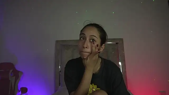 little-Emma online show from May 2026 11:59:01 PM