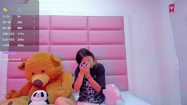 little-Emma online show from March 2025 03:11:01 AM