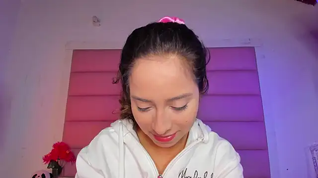 little-Emma online show from January 2026 03:35:02 AM