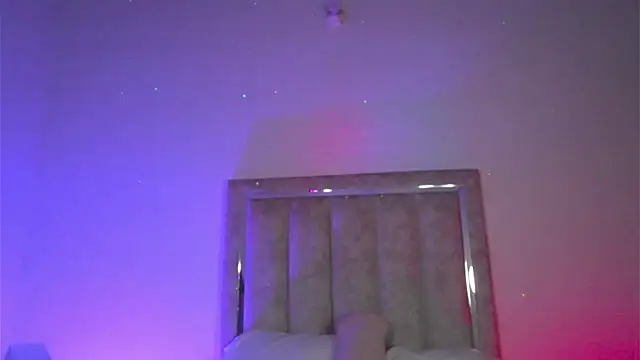 little-Emma online show from March 2026 11:51:01 PM