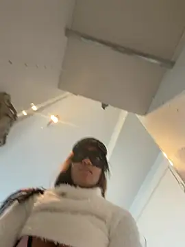 Black Dolll online show from April 2026 02:58:02 PM