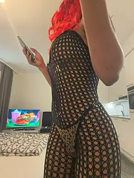 Snapshot of Black_Dolll chatting on June 2026 05:43:01 PM Black Dolll online show from June 2026 05:43:01 PM