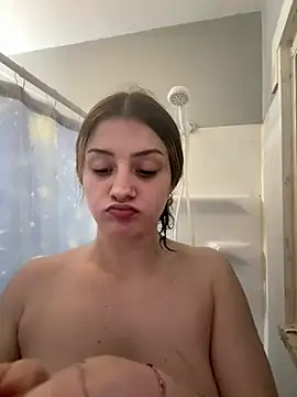 Snapshot of emilysue1 chatting on February 2025 04:54:01 AM emilysue1 online show from February 2025 04:54:01 AM