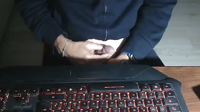 Adri gard online show from October 2025 09:38:01 PM