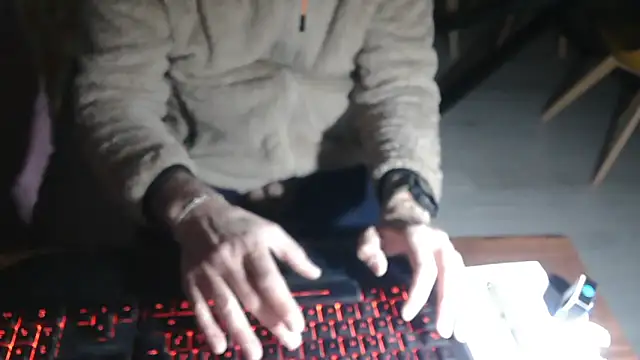 Adri gard online show from April 2026 08:15:02 PM