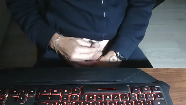 Adri gard online show from October 2025 09:04:02 PM