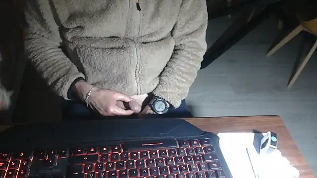 Adri gard online show from April 2026 08:32:01 PM