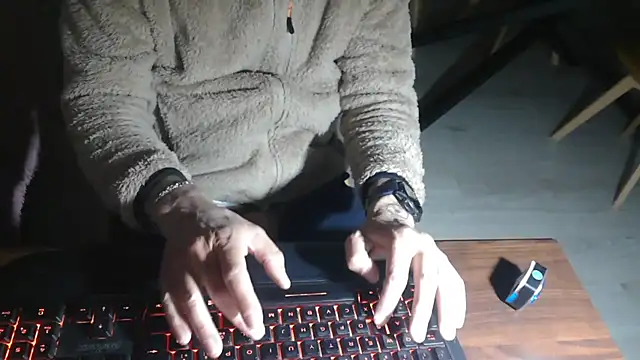 Adri gard online show from April 2026 08:34:01 PM