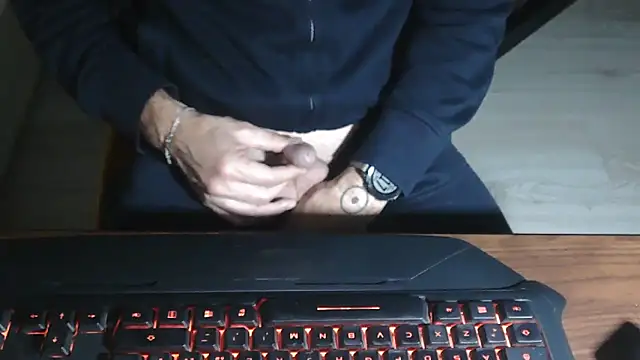 Adri gard online show from November 2025 09:18:02 PM