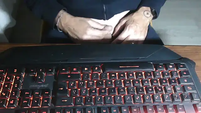 Adri gard online show from October 2025 09:43:02 PM