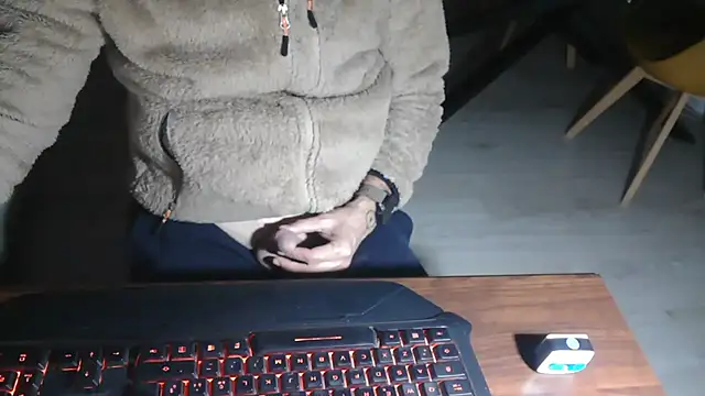 Adri gard online show from March 2026 09:11:02 PM