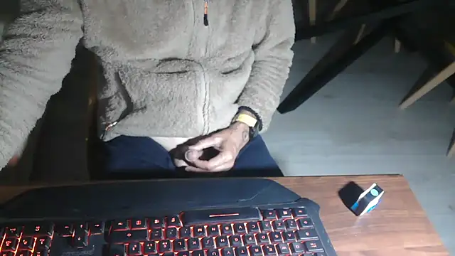 Adri gard online show from April 2026 08:37:01 PM