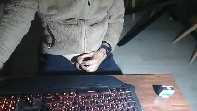 Adri gard online show from April 2026 08:36:02 PM