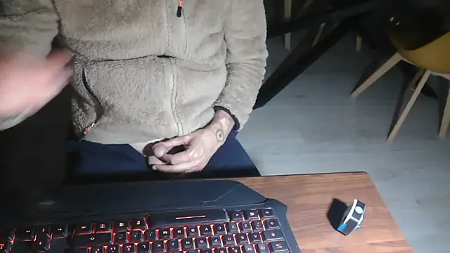 Adri gard online show from March 2026 09:35:02 PM