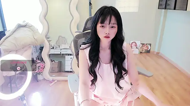 Nery Asian online show from April 2026 05:42:02 AM