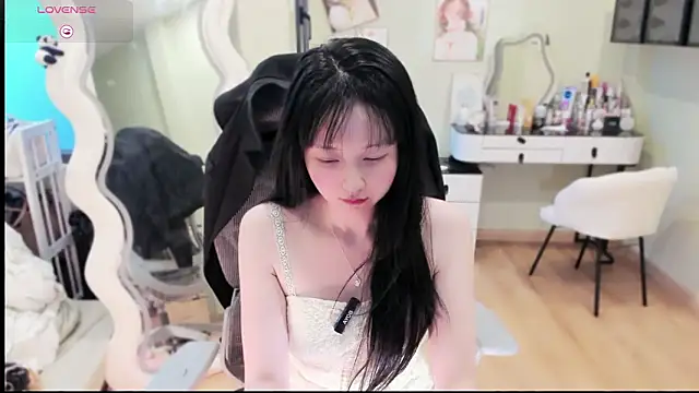 Nery Asian online show from March 2026 10:11:02 AM