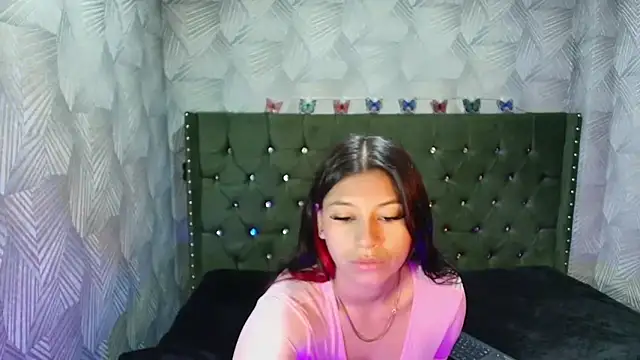 Lilyevansx online show from May 2026 06:14:01 PM