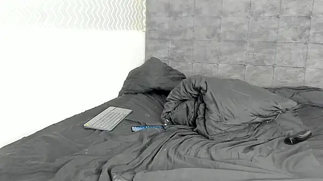 Ariana Salazar online show from March 2026 03:38:01 AM