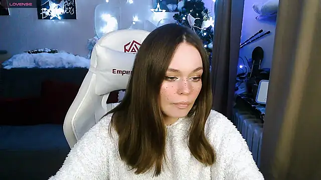 Snapshot of Bad_Girl009 chatting on December 2024 06:10:01 PM Bad Girl009 online show from December 2024 06:10:01 PM