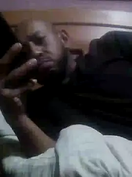 pineda1689 online show from December 2024 03:49:02 PM