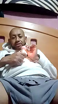 pineda1689 online show from January 2025 05:30:02 PM