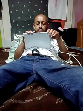 pineda1689 online show from March 2025 06:59:02 AM