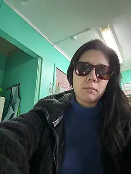 Reinacatchile online show from March 2026 03:16:02 PM