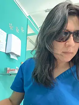 Reinacatchile online show from January 2026 09:09:02 PM