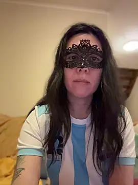 Reinacatchile online show from July 2026 01:56:02 AM