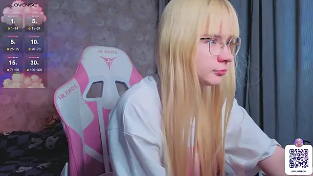 Milia Parker online show from April 2026 03:35:02 PM