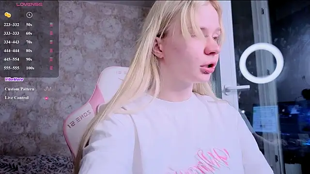 Milia Parker online show from July 2026 09:33:01 PM