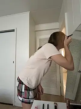 aryafrei online show from March 2025 02:10:01 AM