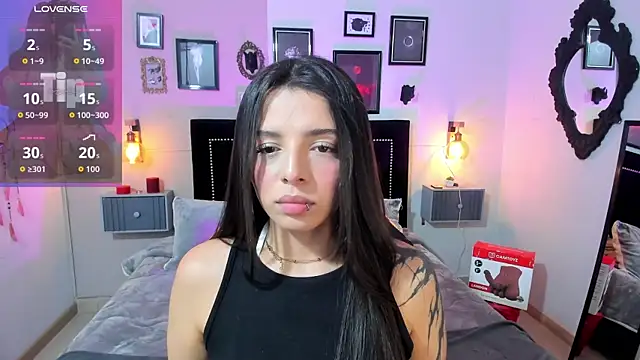 Snapshot of Charlotte__Benett chatting on July 2026 05:08:01 AM Charlotte Benett online show from July 2026 05:08:01 AM