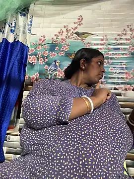 Beauty-queen online show from March 2026 01:19:02 PM