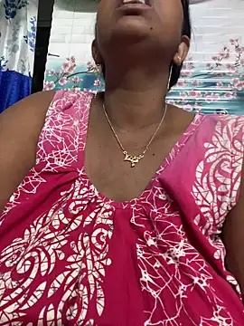 Beauty-queen online show from March 2026 01:15:02 PM