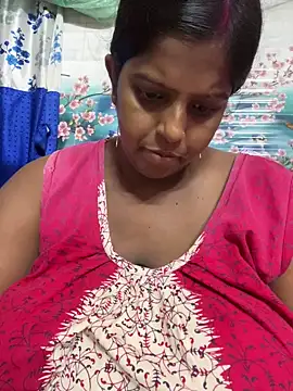 Beauty-queen online show from April 2026 03:02:01 PM