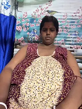 Beauty-queen online show from March 2026 11:35:01 AM