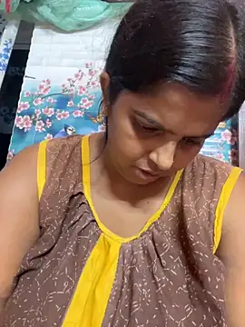 Snapshot of Beauty-queen chatting on October 2025 11:20:01 AM Beauty-queen online show from October 2025 11:20:01 AM