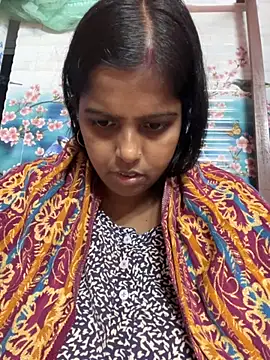 Snapshot of Beauty-queen chatting on November 2025 10:52:02 AM Beauty-queen online show from November 2025 10:52:02 AM