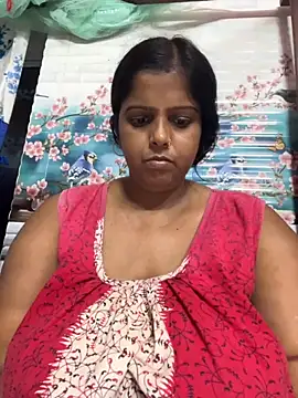 Snapshot of Beauty-queen chatting on October 2025 10:49:02 AM Beauty-queen online show from October 2025 10:49:02 AM