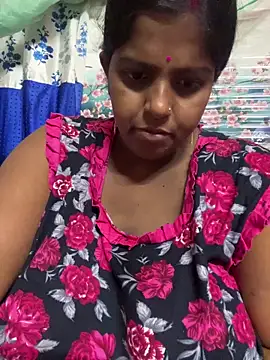 Beauty-queen online show from April 2026 01:50:01 PM