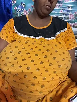 Beauty-queen online show from April 2026 02:13:02 PM