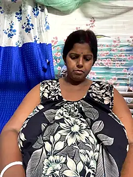 Beauty-queen online show from April 2026 11:49:01 AM