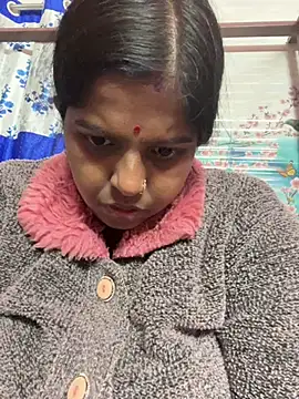 Snapshot of Beauty-queen chatting on February 2026 01:52:02 PM Beauty-queen online show from February 2026 01:52:02 PM