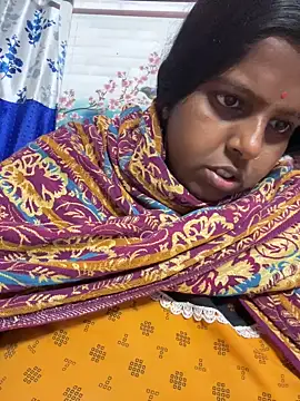 Snapshot of Beauty-queen chatting on February 2026 12:51:02 PM Beauty-queen online show from February 2026 12:51:02 PM